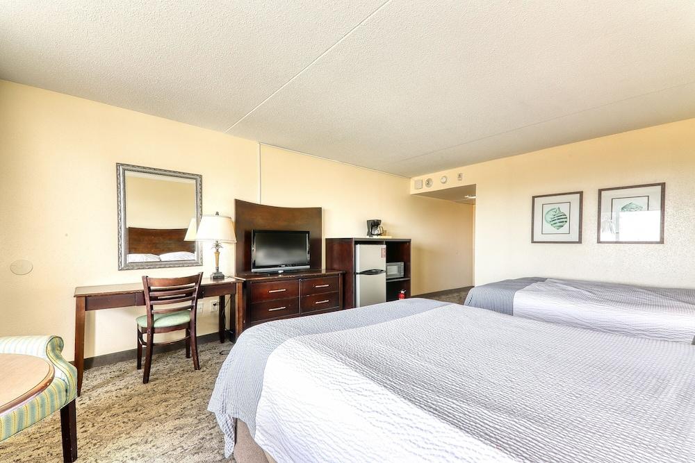 Blockade Runner Motor Inn photo 42