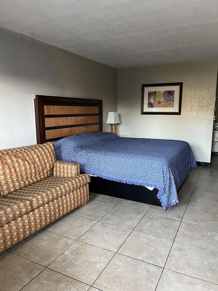 Budget Inn - Punta Gorda photo 26