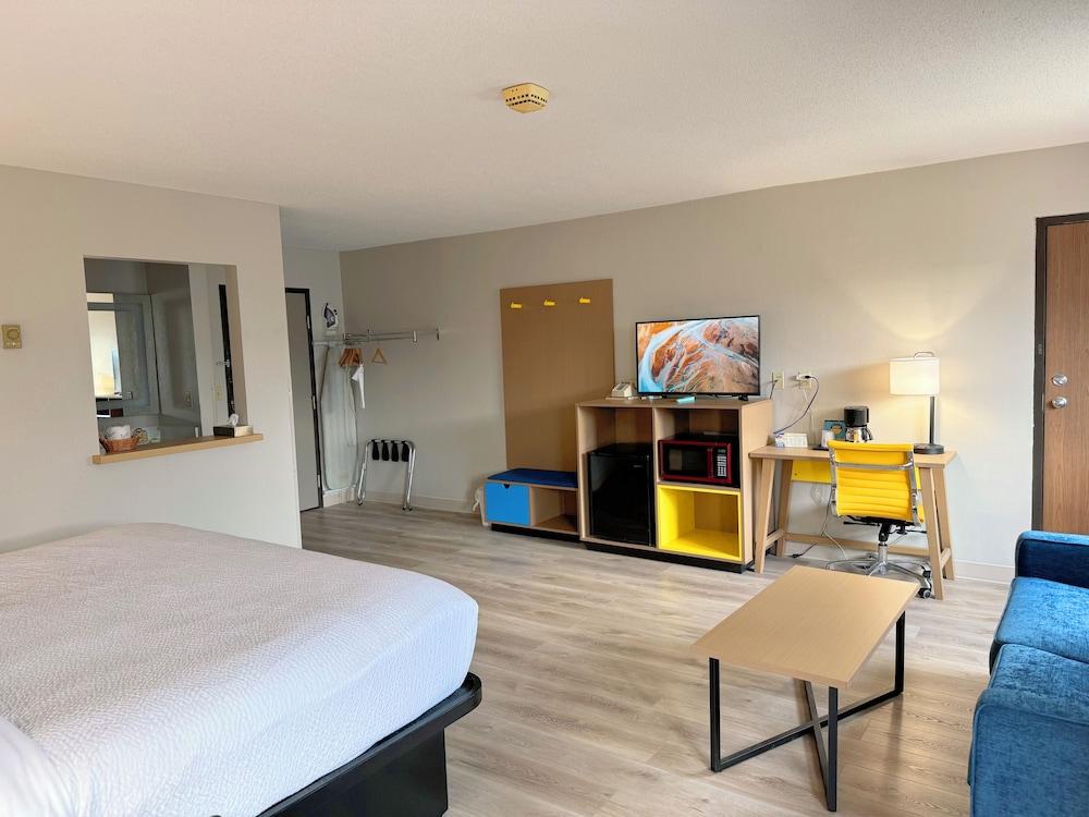 Days Inn by Wyndham Mason City photo 15
