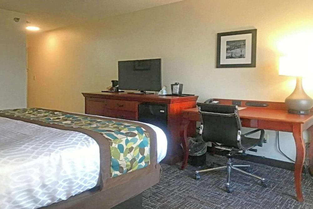 Comfort Inn & Suites O'Fallon - St. Louis Area photo 6