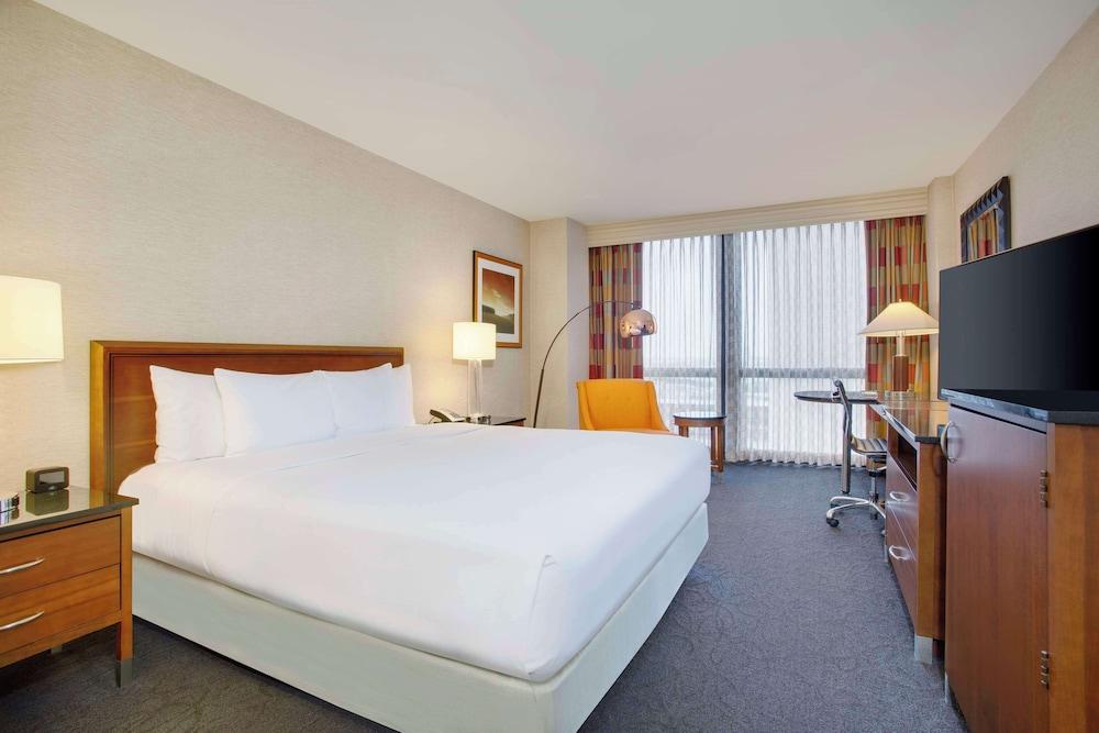Hilton Chicago O'Hare Airport photo 27