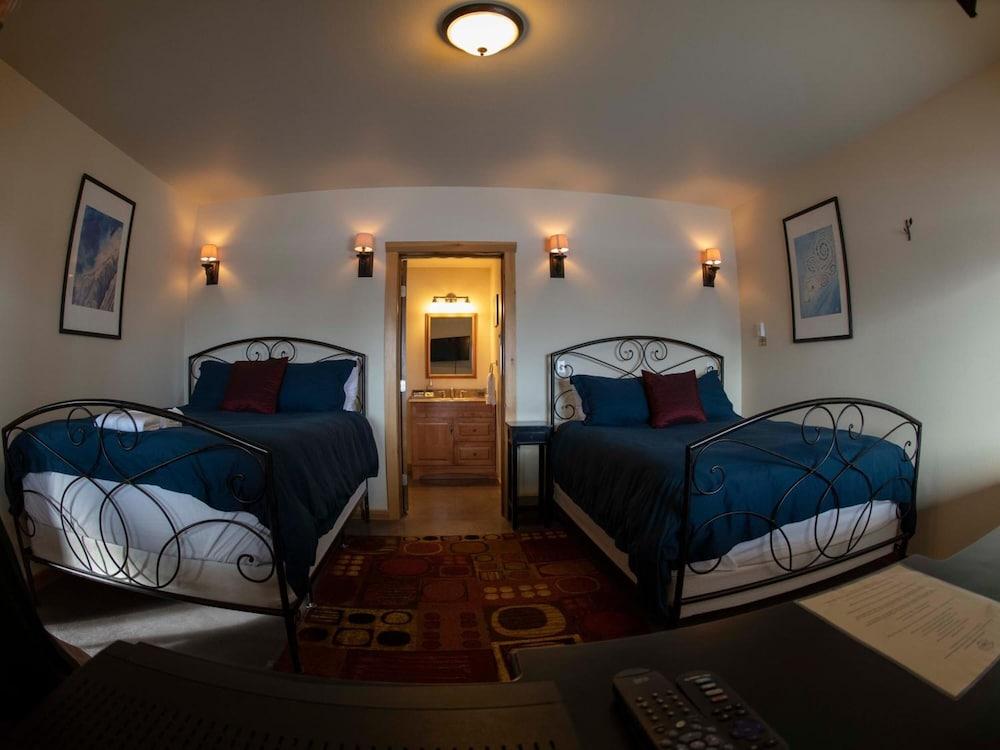Majestic Valley Wilderness Lodge photo 12