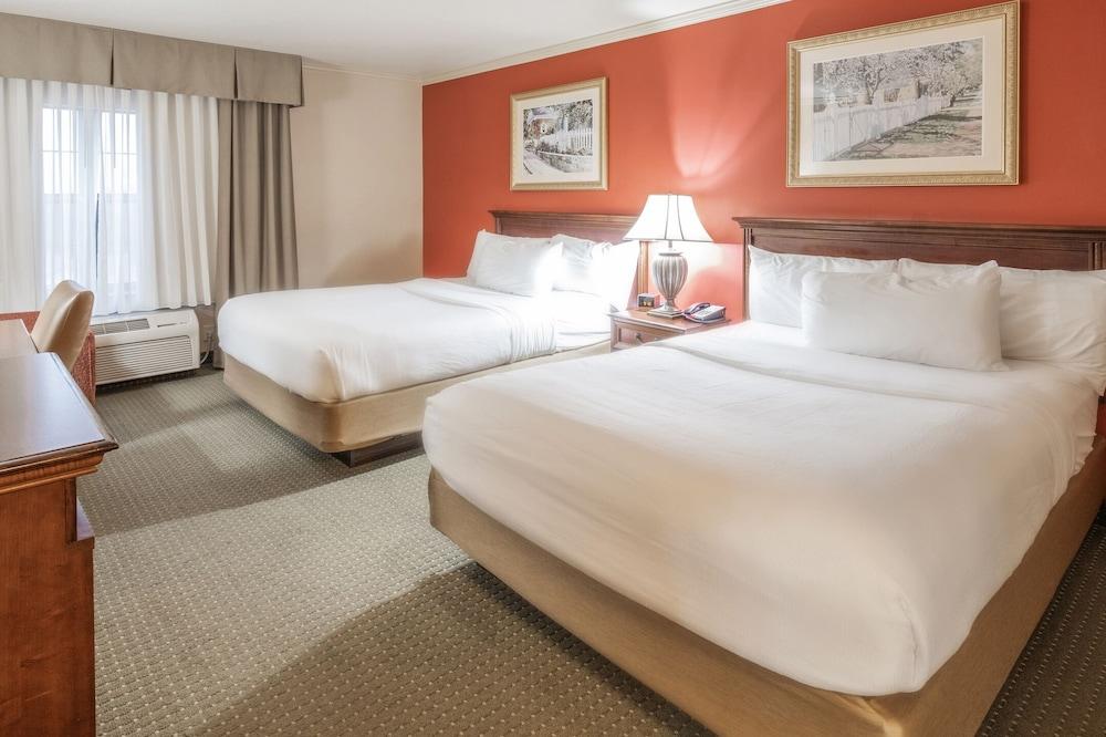 The Elms Hotel photo 3