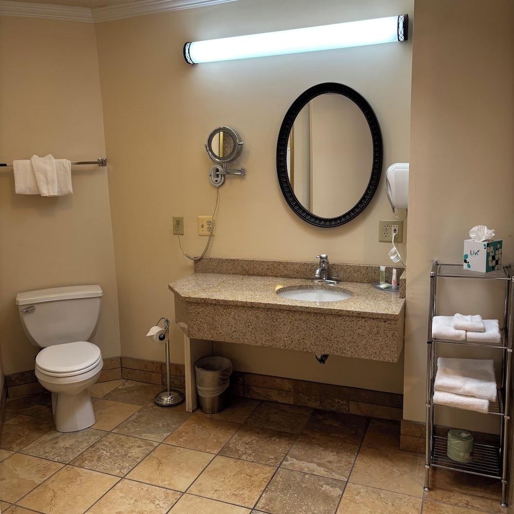 Radisson Hotel Lenexa Overland Park photo 22