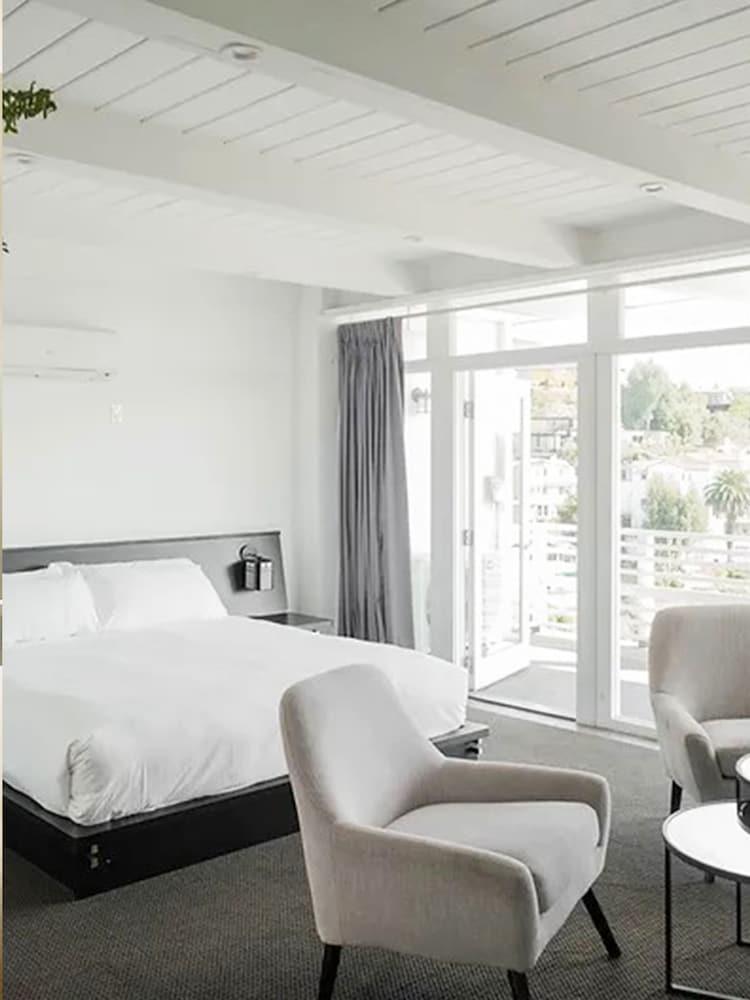 Hollywood Hills Hotel photo 24