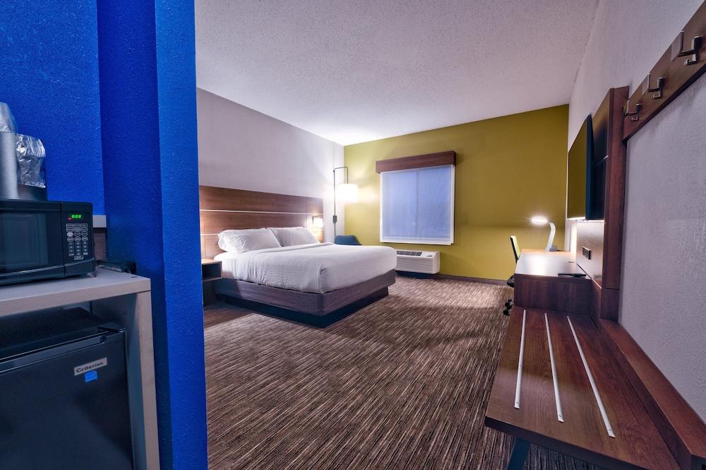 Holiday Inn Express Hotel & Suites Goshen by IHG photo 28