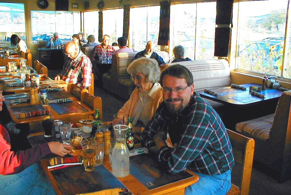 Capitol Reef Inn & Cafe photo 7