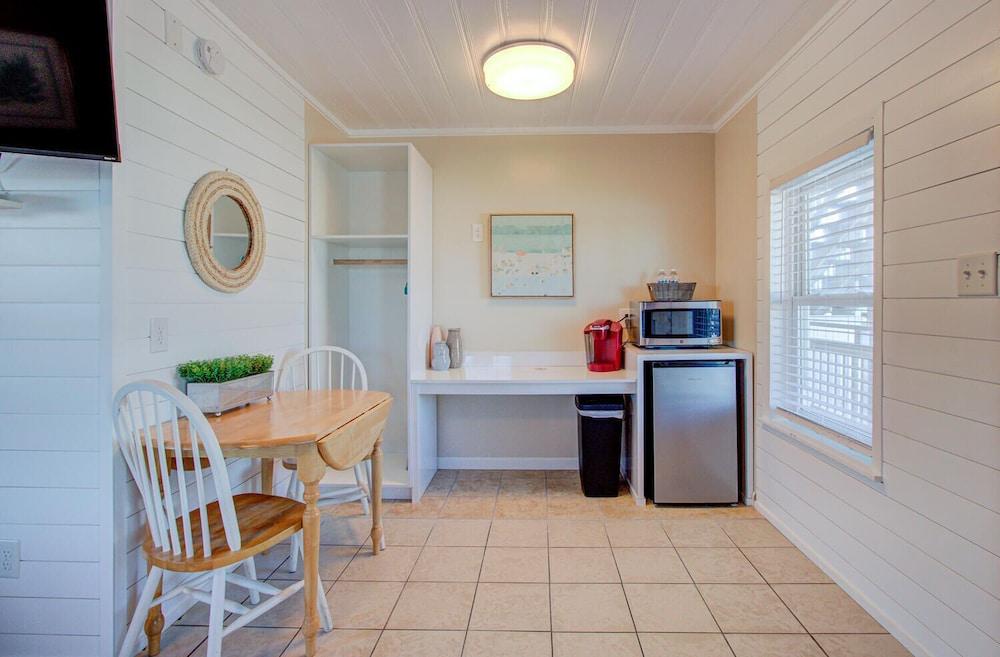 SeaWitch Motel photo 25