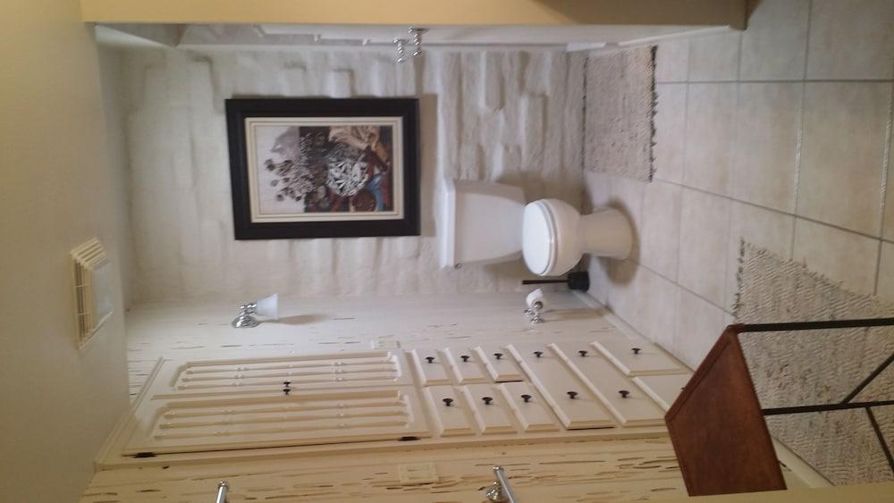 Mission Hill Casitas photo 23