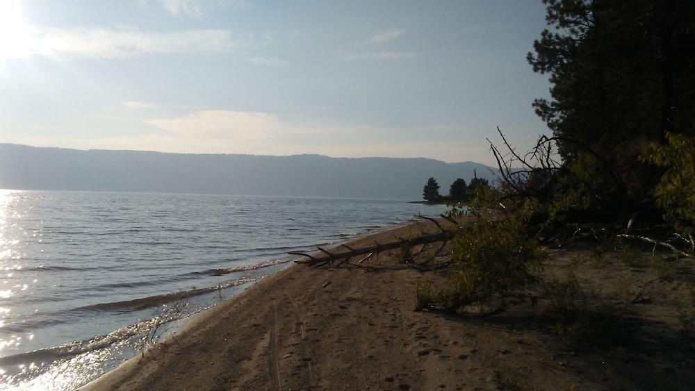 Cascade Lake Inn photo 64