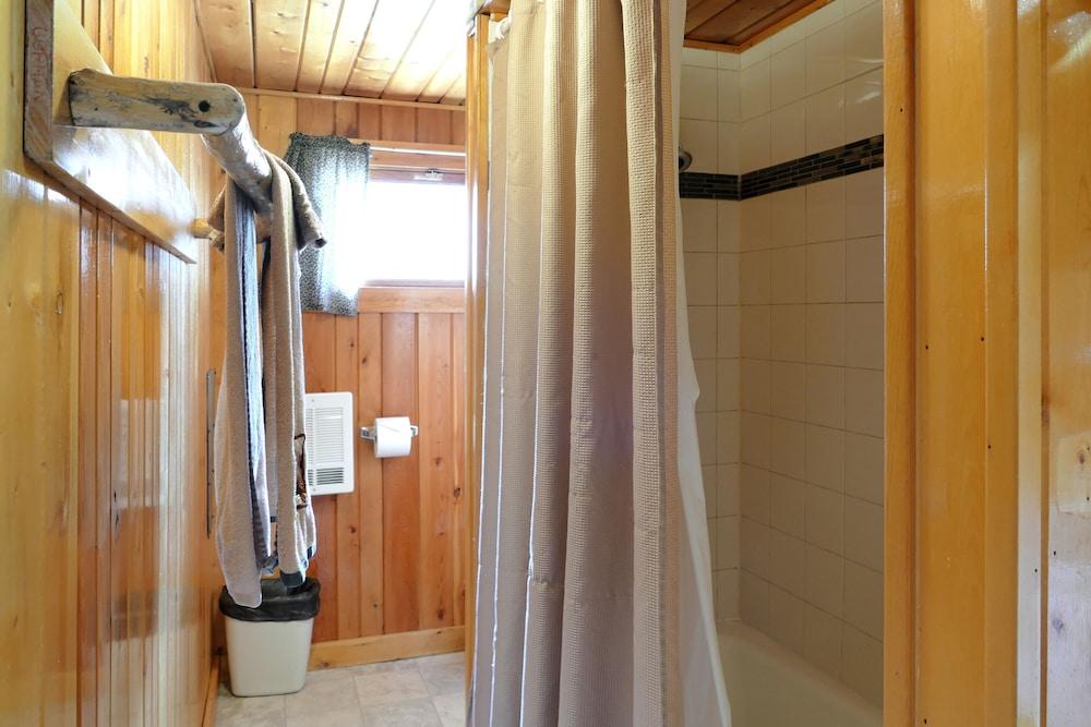 Creekside Lodge at Yellowstone photo 53