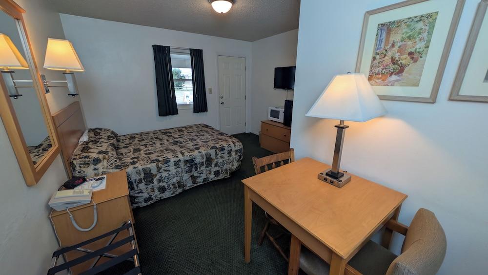 Restwel Motel photo 80