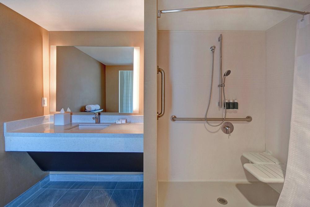 TownePlace Suites by Marriott Las Vegas Airport South photo 29