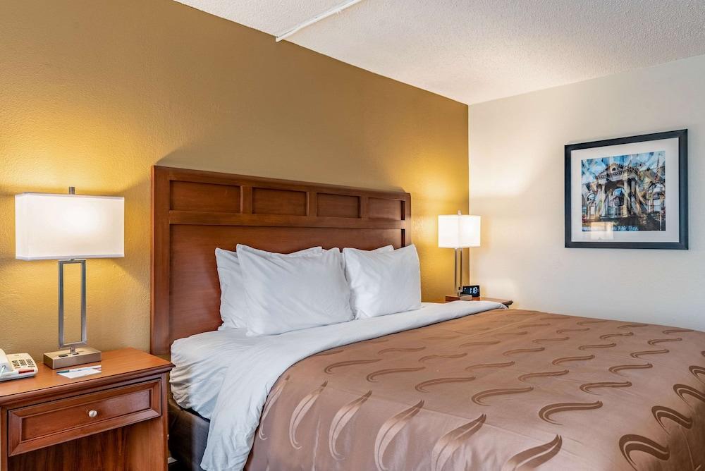 Quality Inn Bucyrus North photo 11