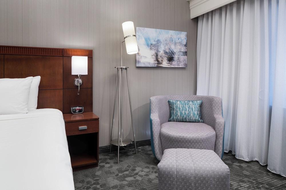 Courtyard by Marriott West Orange photo 13
