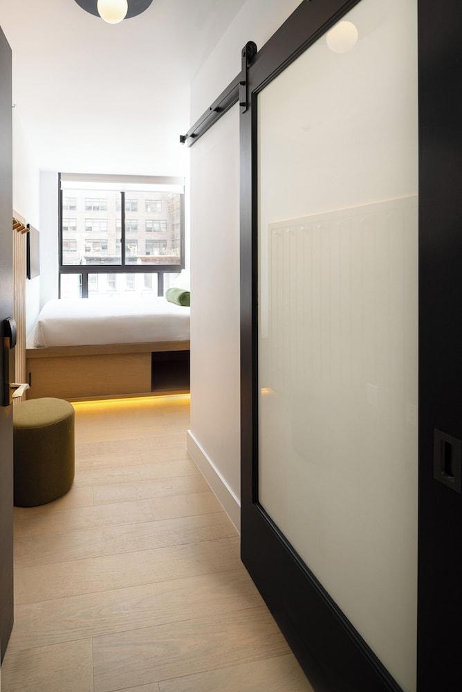 Little Charlie Hotel photo 44