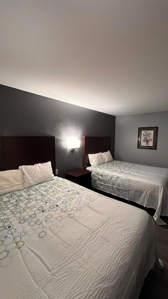 BlissPoint Inn & Suites photo 2