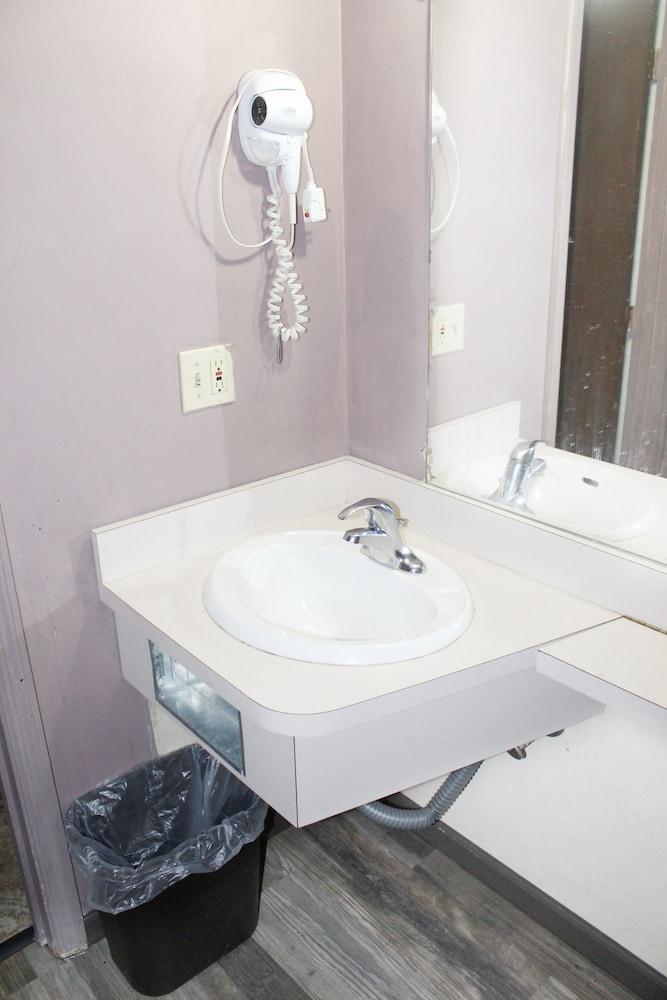 Huntington Inn photo 12