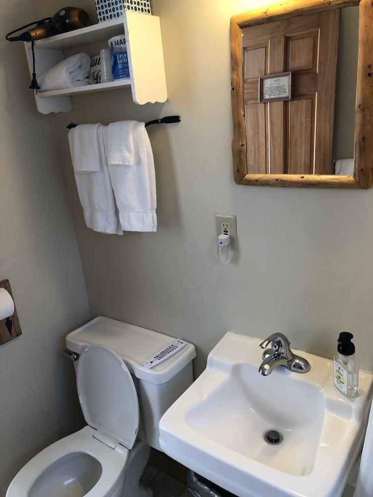 Redstone Cliffs Lodge photo 13