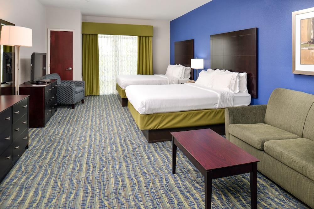 Holiday Inn Express Hotel & Suites San Antonio by IHG photo 22