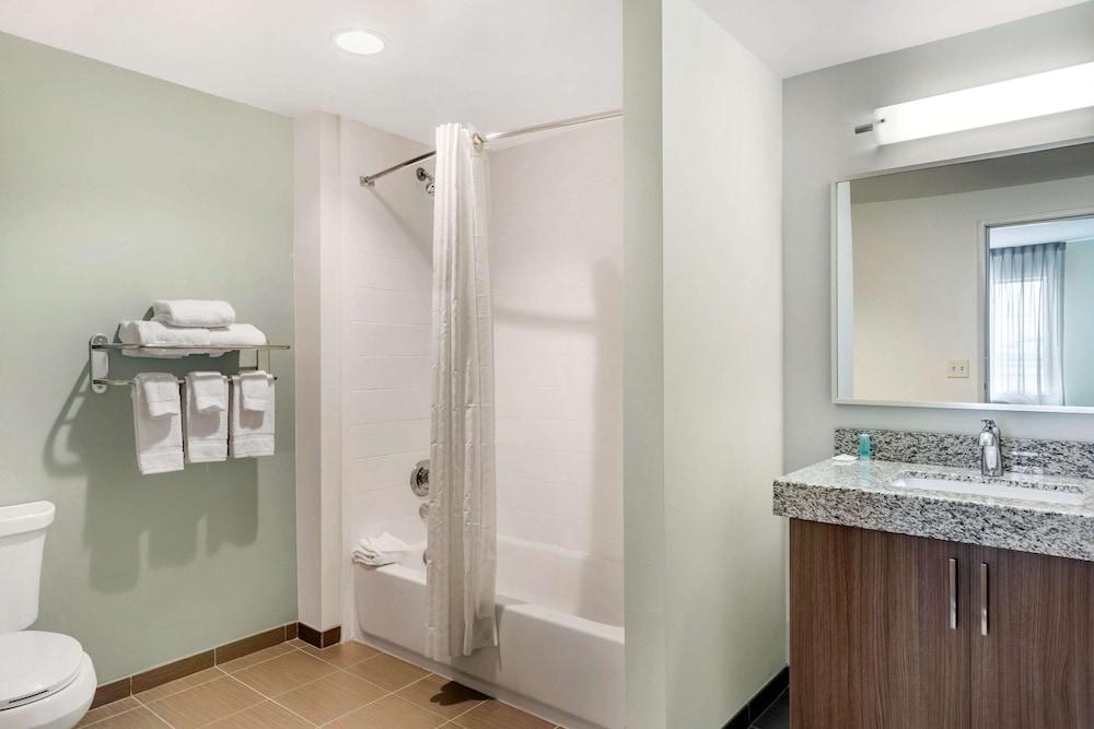 MainStay Suites Lancaster Dallas South photo 25