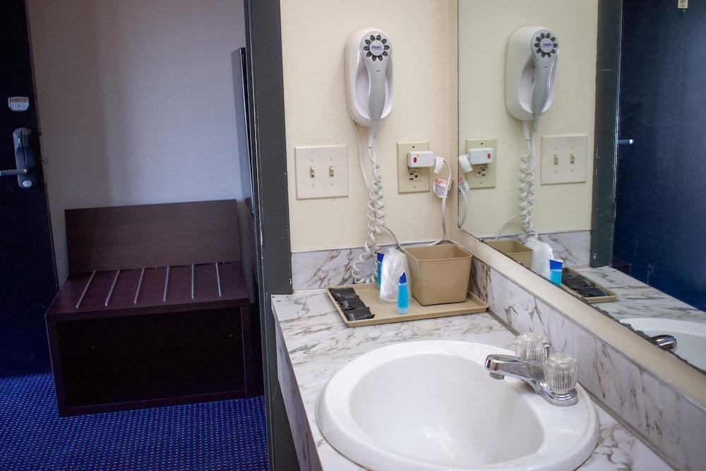 Travel Inn photo 22