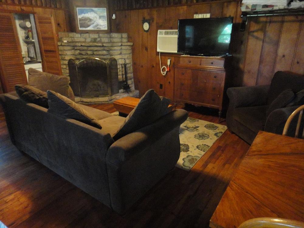 Brackenridge Lodge photo 17