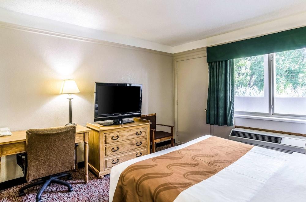 Quality Inn Buffalo photo 26