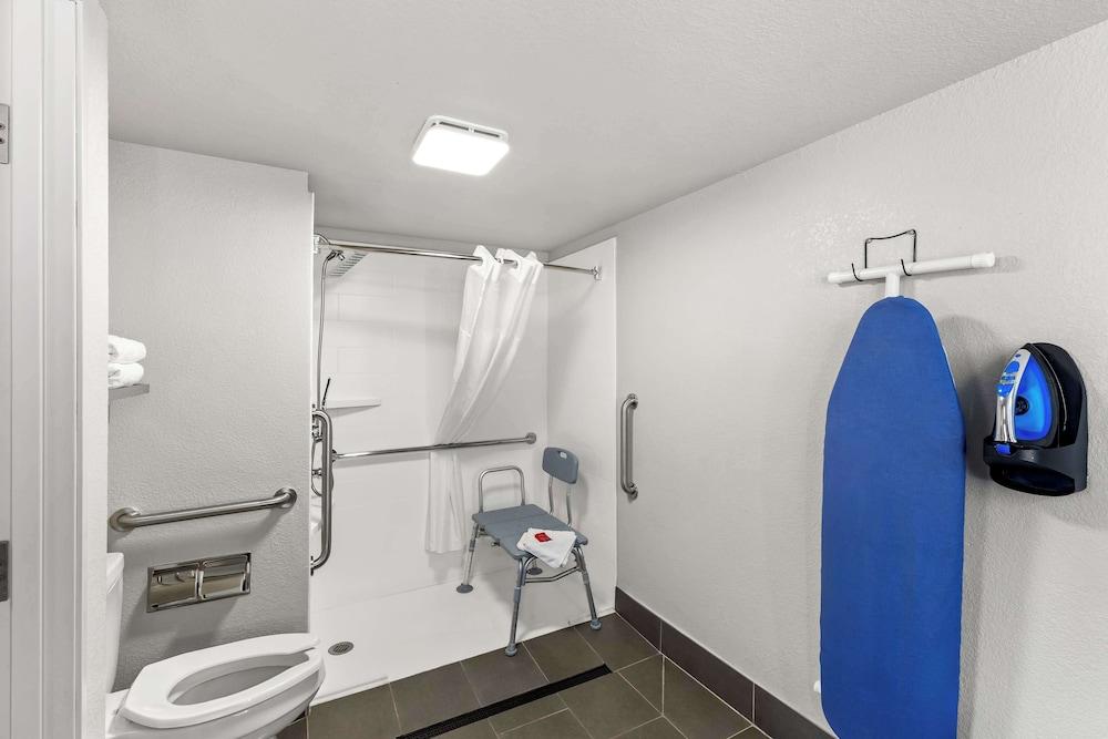 SureStay Hotel by Best Western Phoenix Airport photo 37
