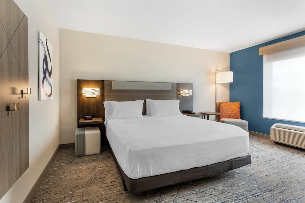 Holiday Inn Express Hotel & Suites Belgrade by IHG photo 13