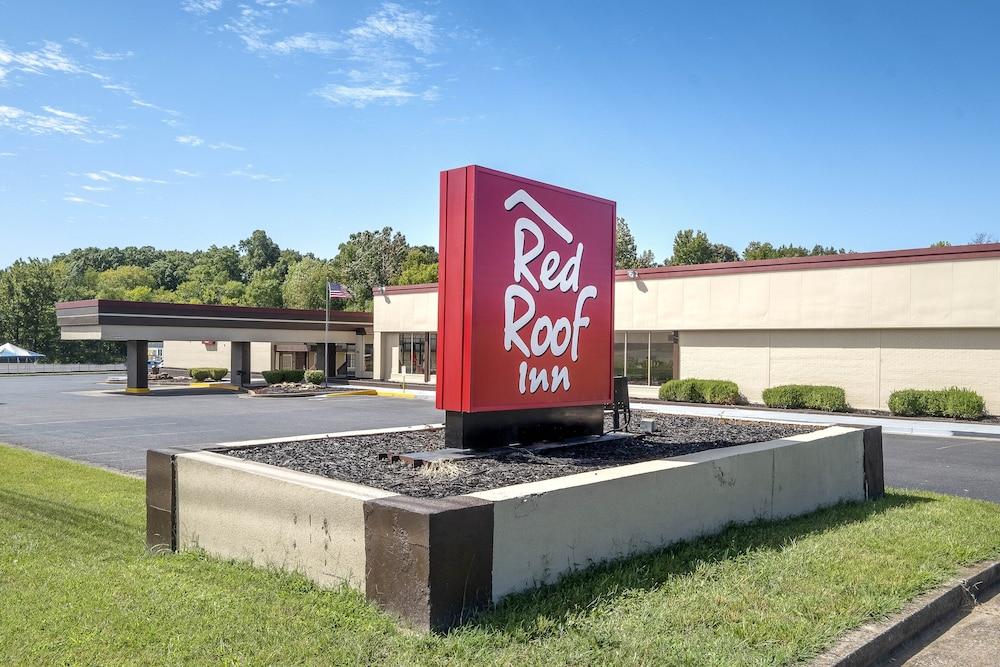 Red Roof Inn Murray photo 24