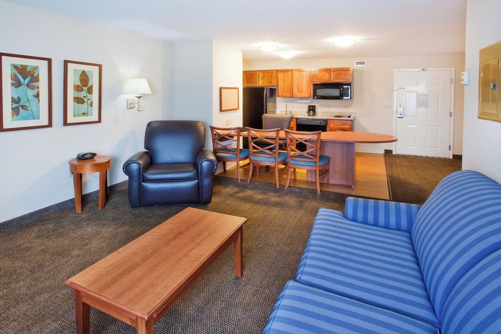 Candlewood Suites Macon by IHG photo 21