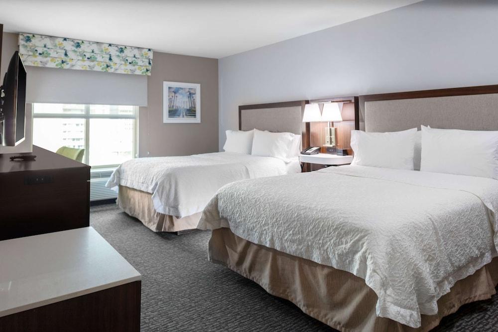 Hampton Inn & Suites Arlington Crystal City DCA photo 35