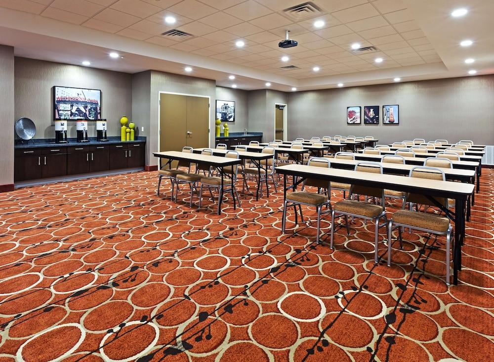 Hampton Inn Marion photo 27