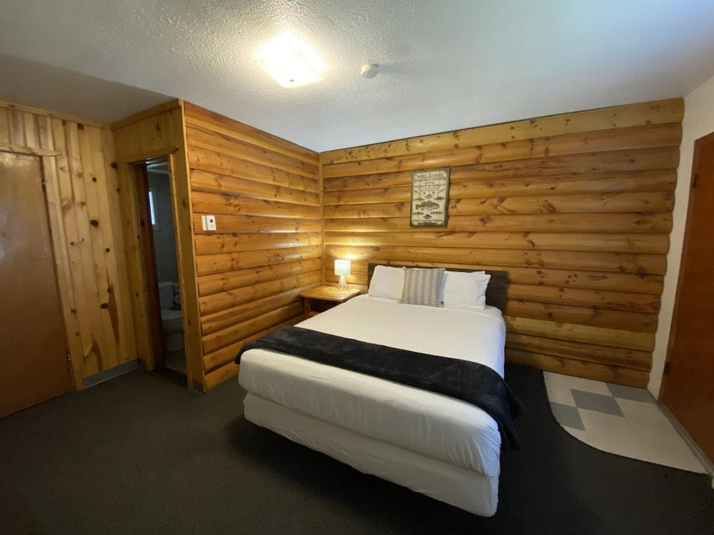 Columbia Point Resort photo 47