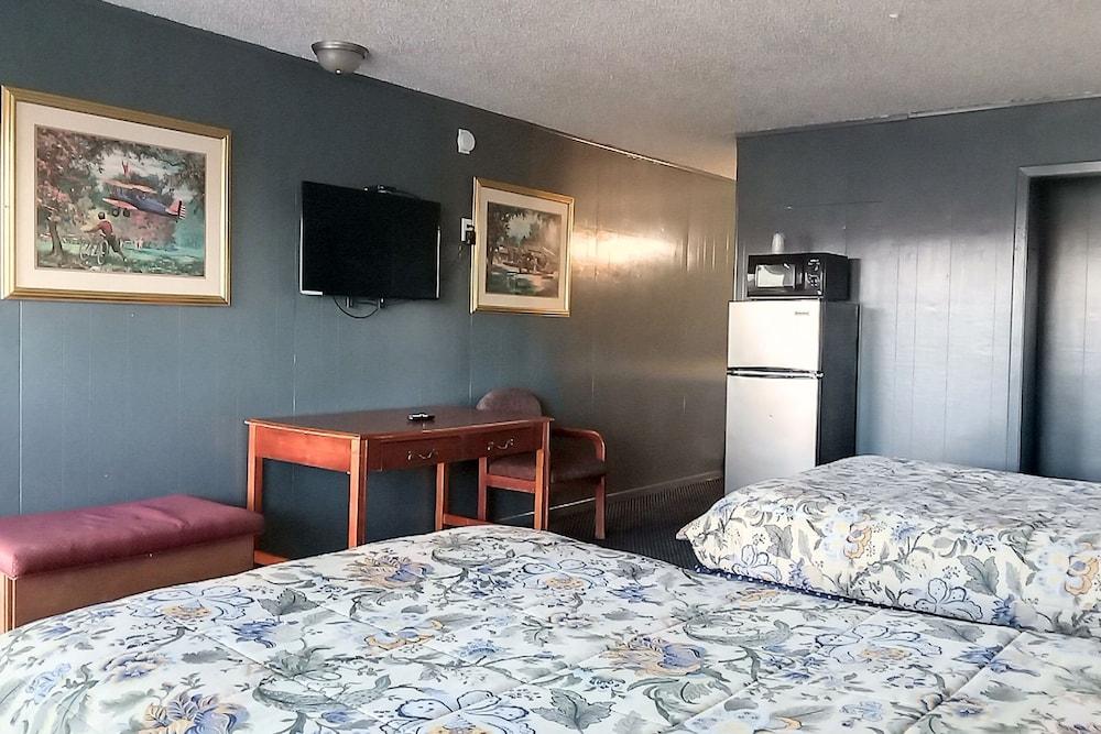 Blueway Inn and Suites El Dorado photo 11