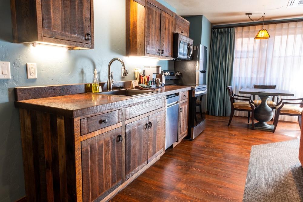 Mount Lemmon Lodge photo 10