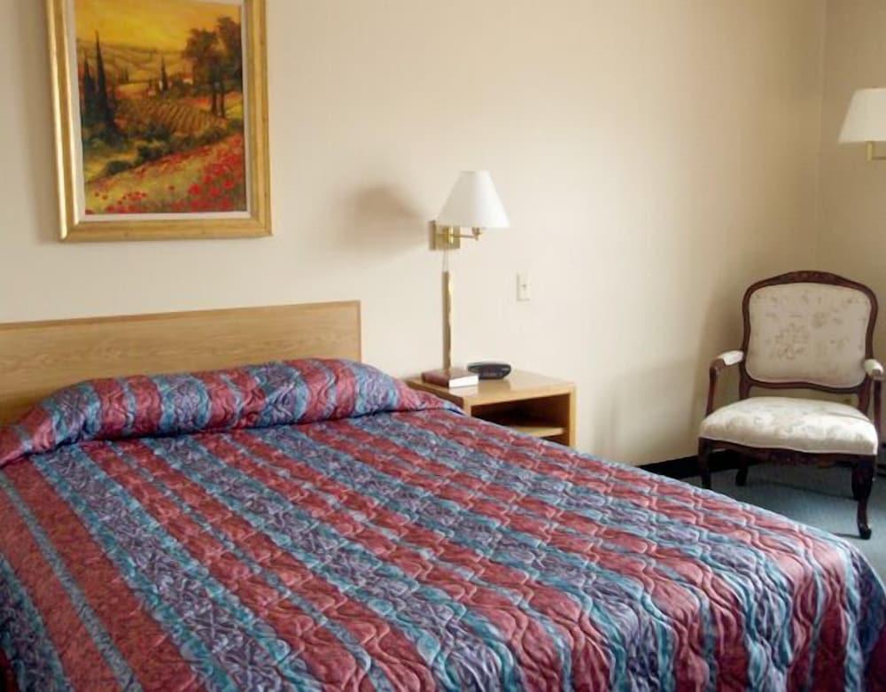 Roseau Motel photo 6