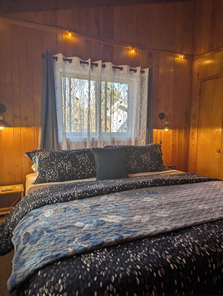 Feather Nest Inn photo 85