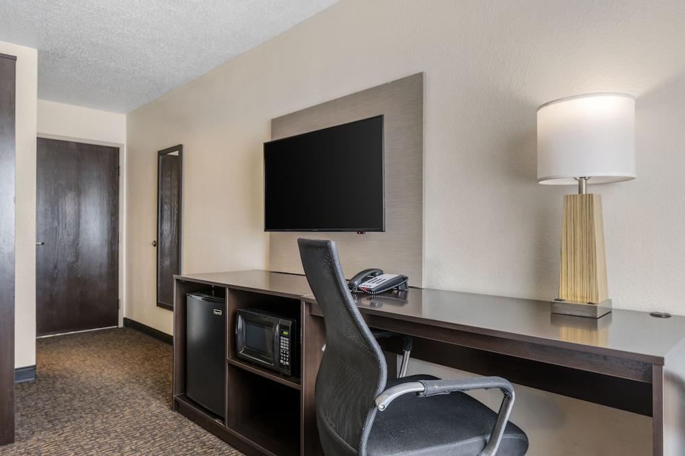 Sleep Inn Naperville - Chicago photo 17