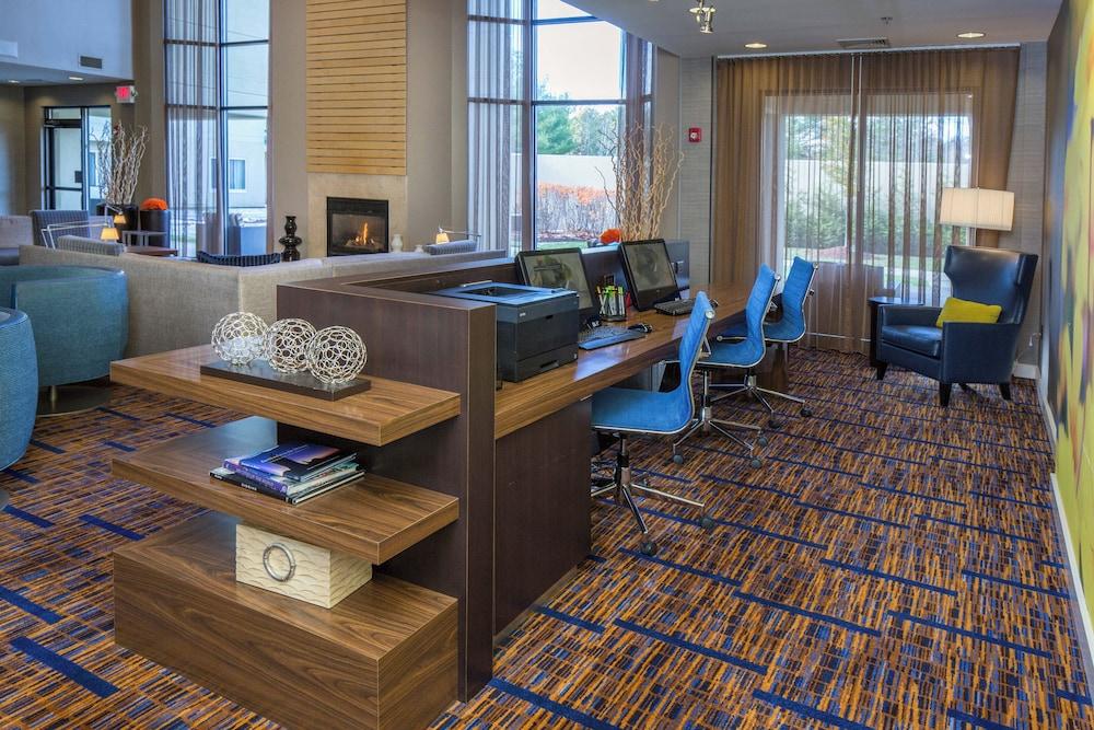 Courtyard by Marriott Raynham photo 48