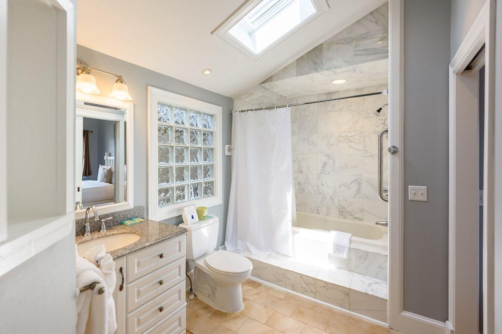 MV Surfside Hotel photo 7