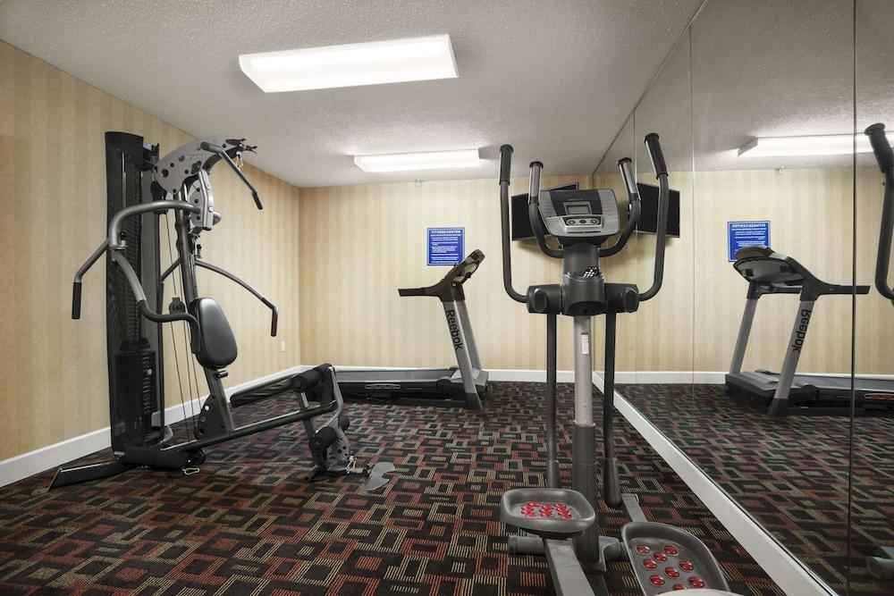 Days Inn & Suites by Wyndham Stuttgart photo 16
