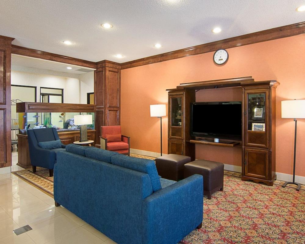 Comfort Inn & Suites Houston Key-Katy photo 2