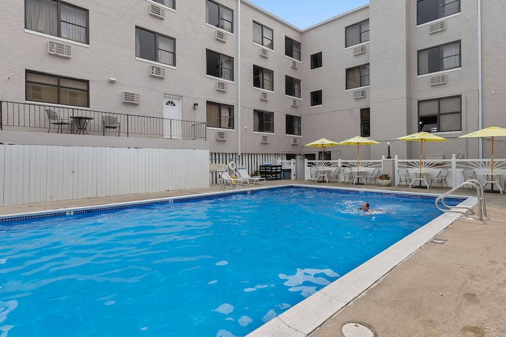 Oceanic Hotel photo 28