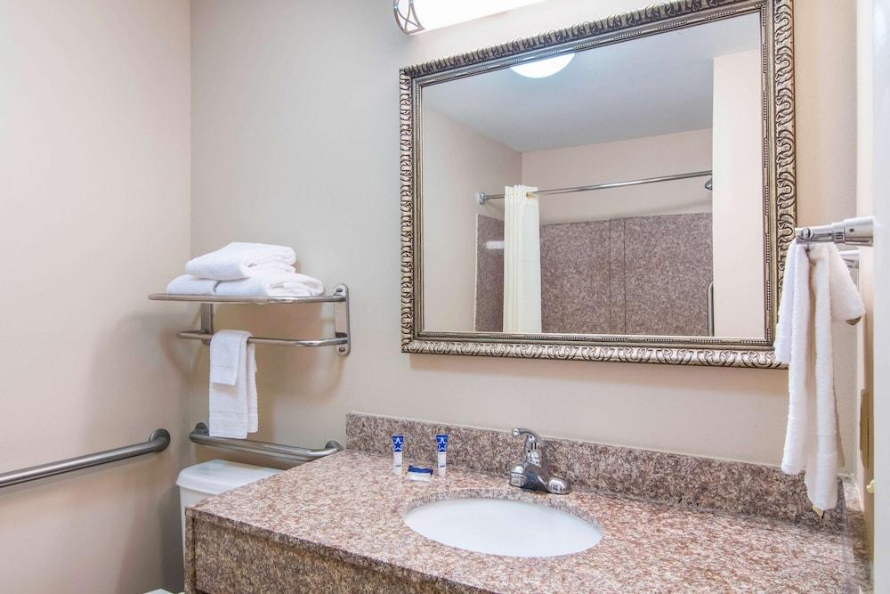 Americas Best Value Inn & Suites Mableton Atlanta photo 26
