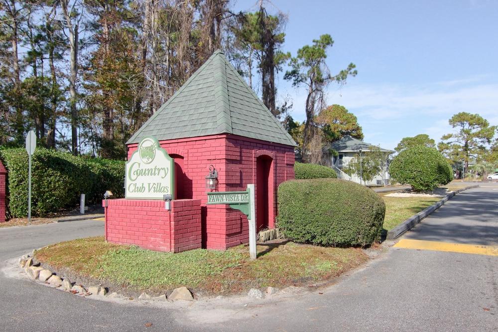 Country Club Villas photo 59