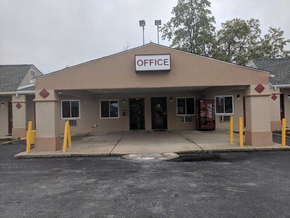 Budget Motor Lodge photo 9