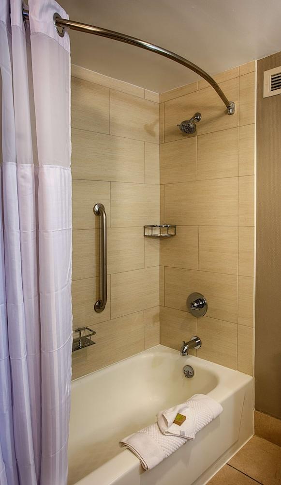 DoubleTree by Hilton Denver - Westminster photo 36