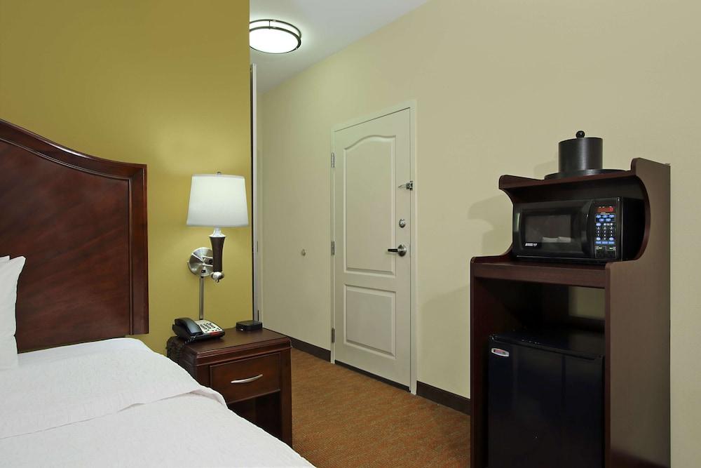 Hampton Inn & Suites Conroe - I-45 North photo 25